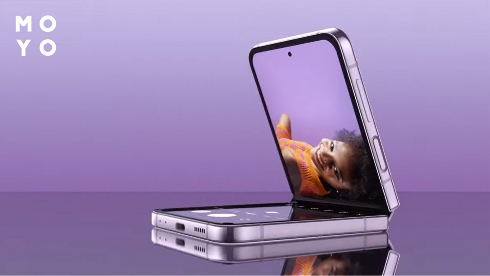 Модный гибкий смартфон Galaxy Flip 4