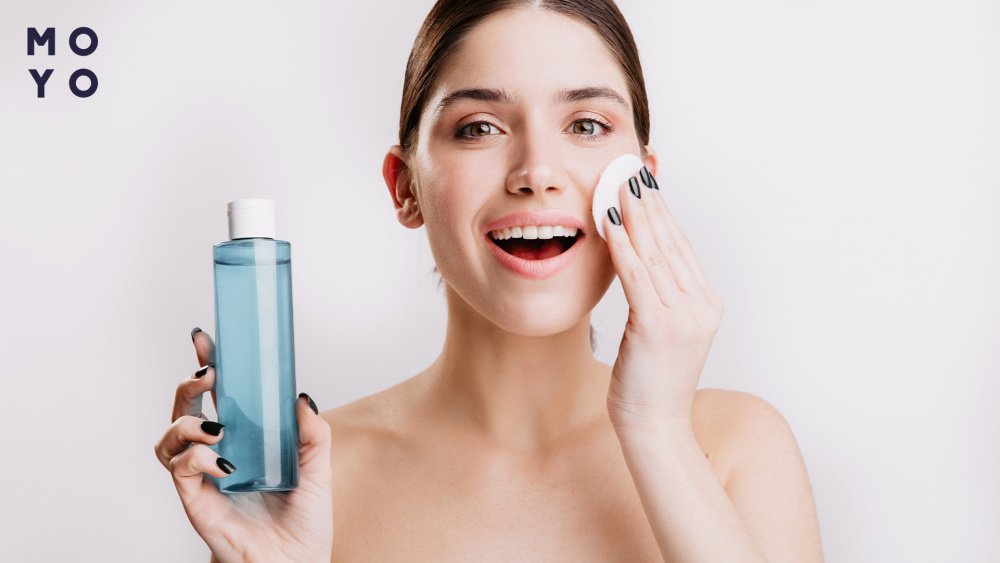 Снятие макияжа мицеллярной водой