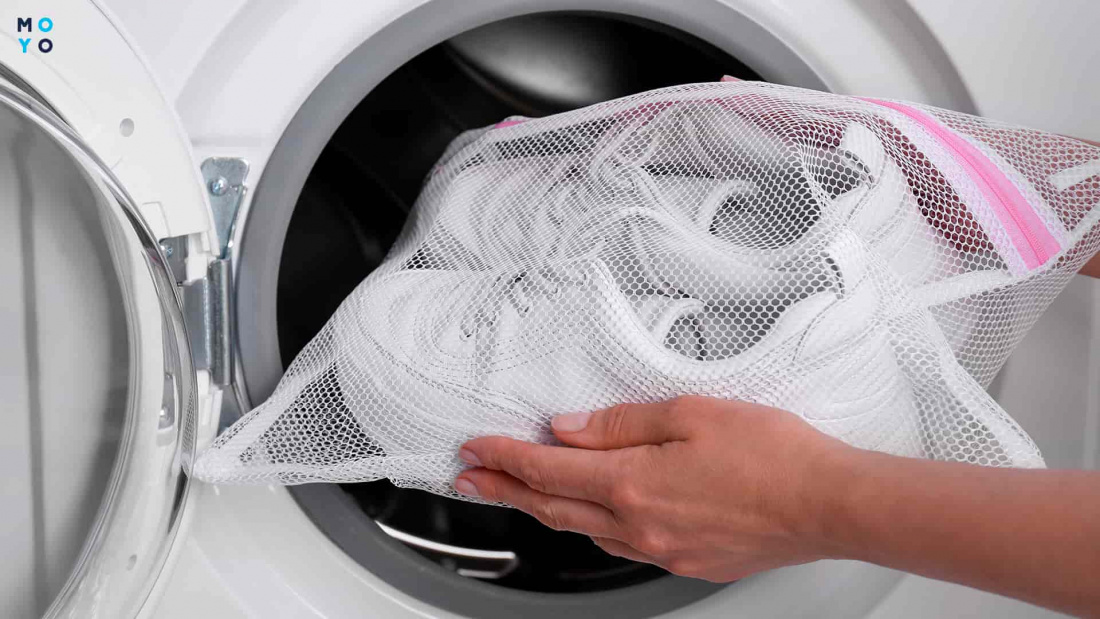 Як прати кросівки в пральній машині