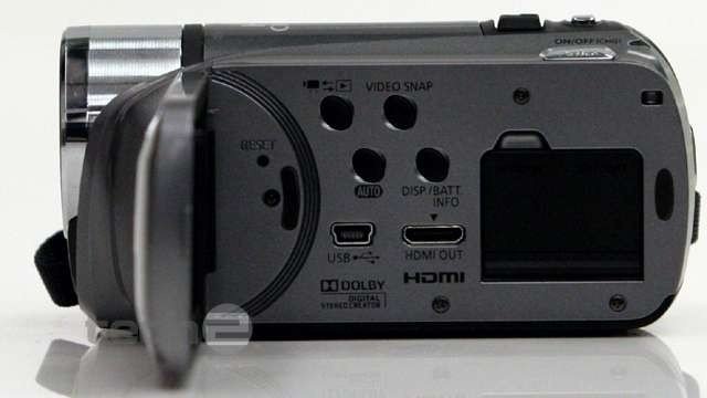 Видеокамера CANON Legria HF R205 фото 3