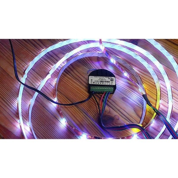 Контроллер светодиодных лент Fibaro RGBW Controller фото 
