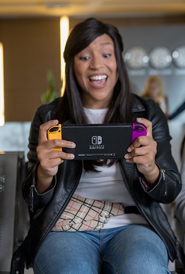 Ігрова консоль Nintendo Switch (неоновий червоний/неоновий синій)фото