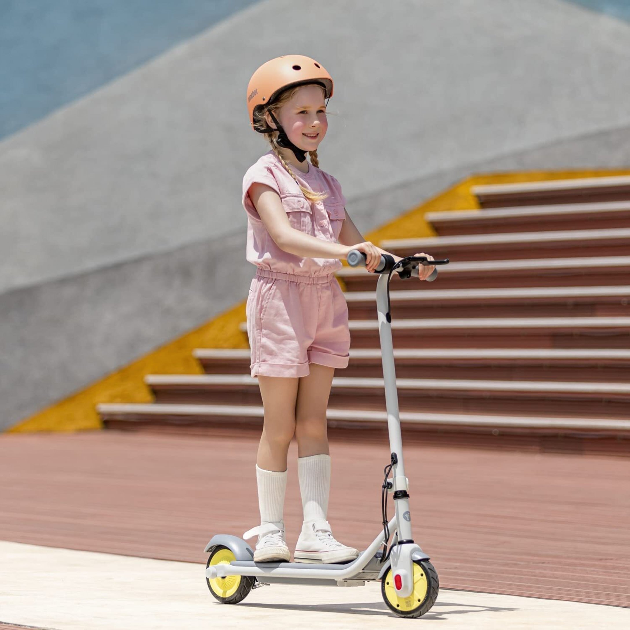 Електросамокат Segway-Ninebot C10, Whiteфото10