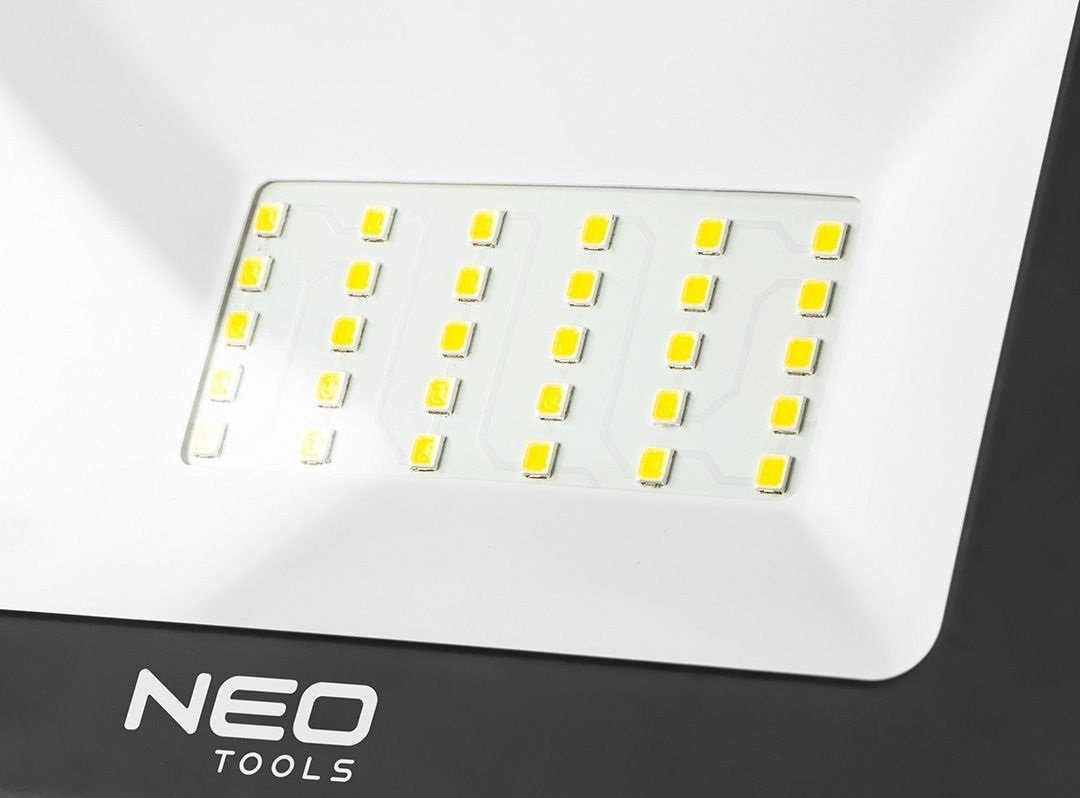 ≡ Прожектор Neo Tools LED на штативі 1.8 м, 220, 50Вт, 9000 люмен