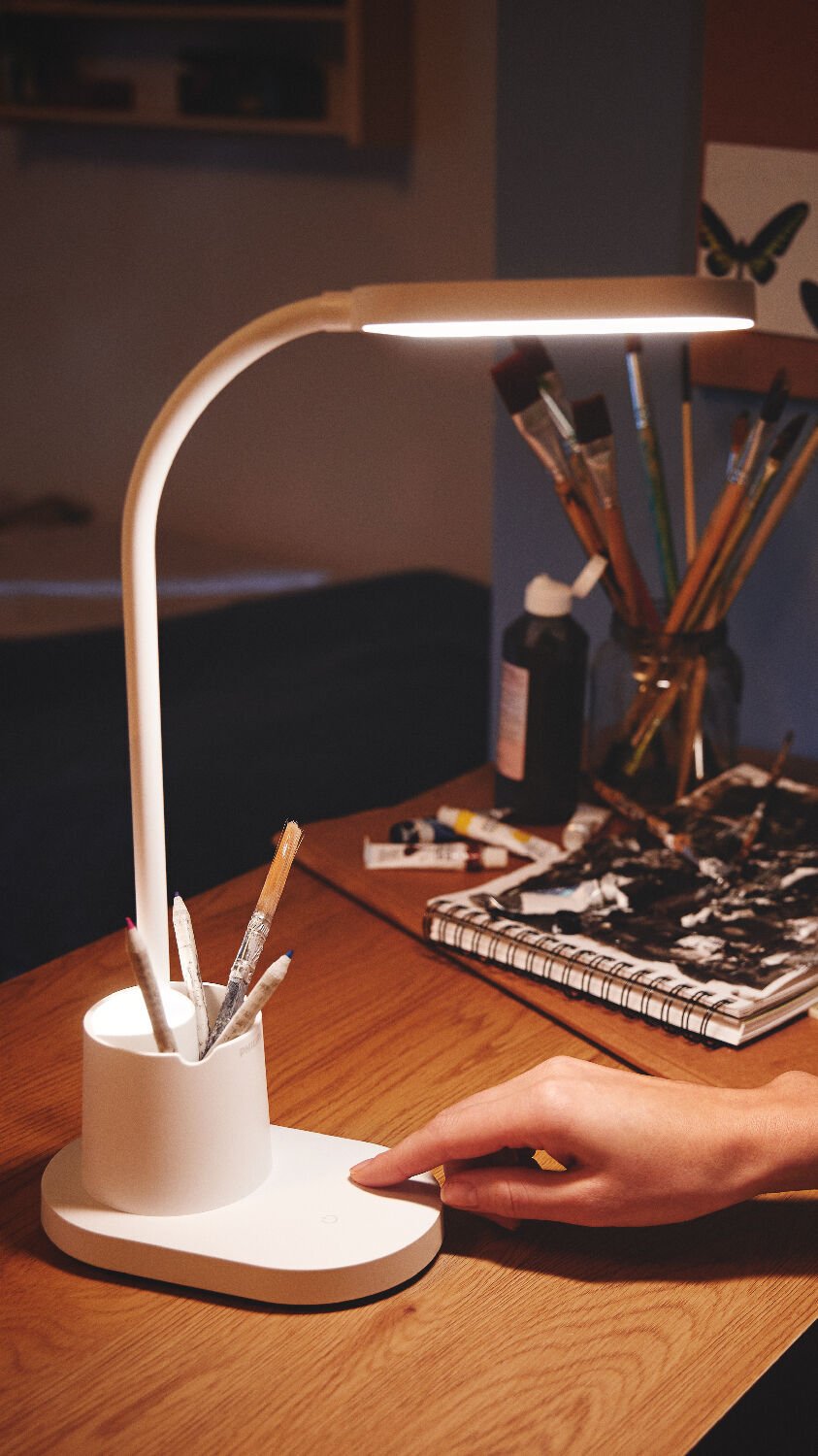 Лампа настольная аккумуляторная Philips LED Reading Desk lamp Bucket ...