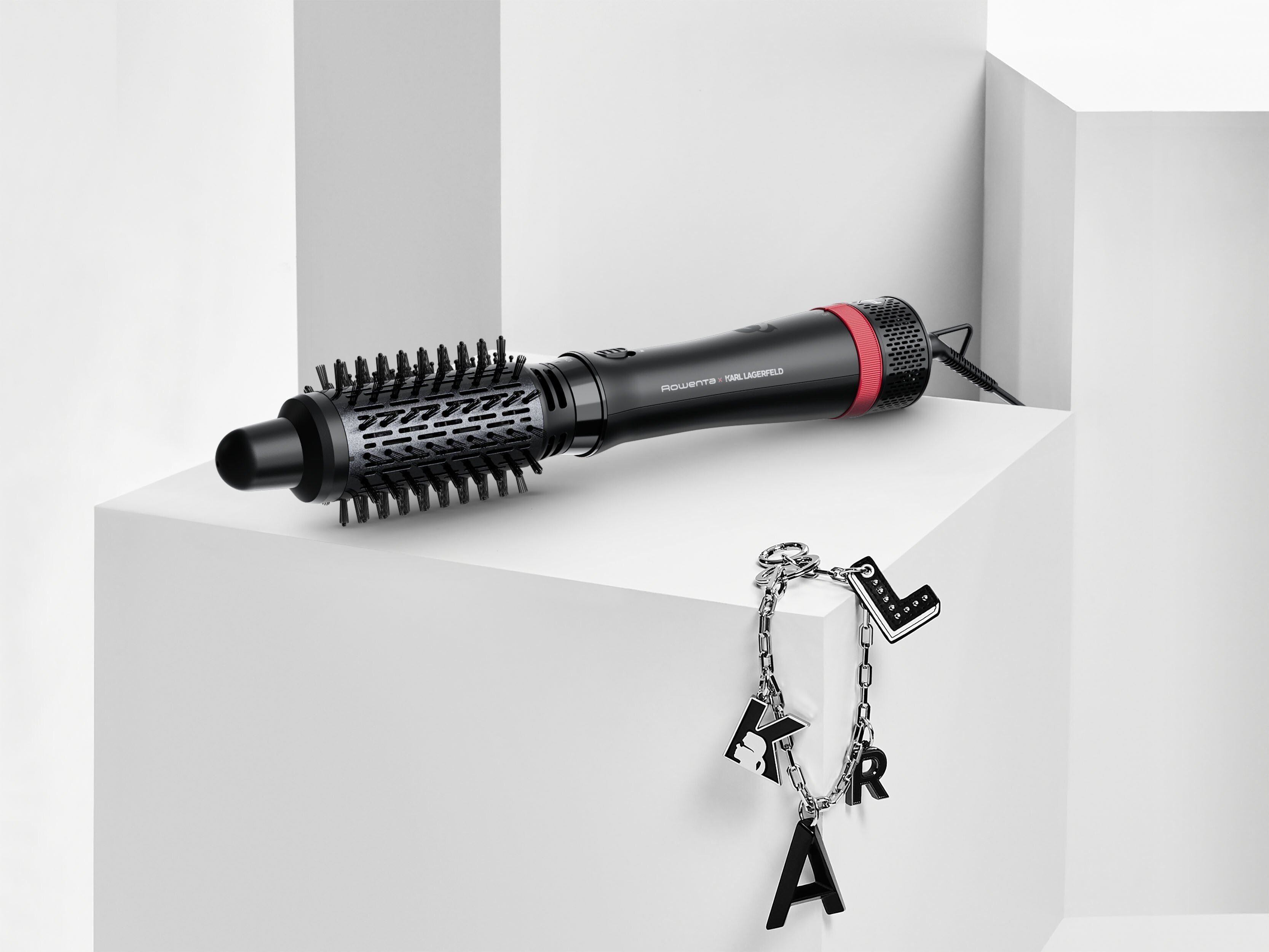 Фен-щетка Rowenta x KARL LAGERFELD Express Style CF635LF0 – купить в ...