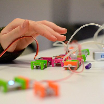 Конструктори LittleBits - ростимо нового Ніколу Теслу або Ілона Маска із дитинства! 
            