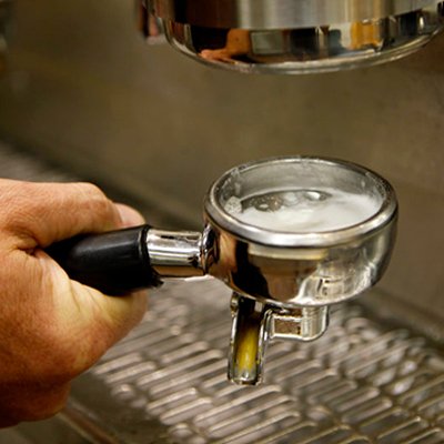 Как правильно ухаживать за кофемашиной: 8 основных правил 
