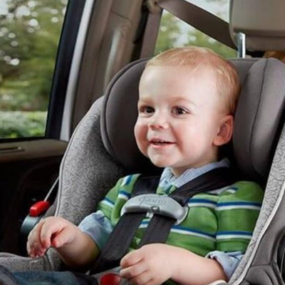 
                Як кріпити автомобільне крісло для максимальної безпеки дитини – 5 порад батькам 
            