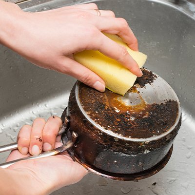 Как очистить пригоревшую кастрюлю — 4 рабочих лайфхака 