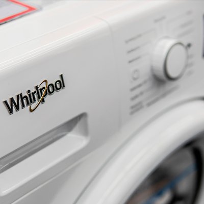 Як скинути помилку на пральній машині Whirlpool — список із 29 кодових помилок