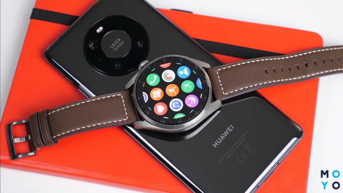 Смарт-часы Huawei Watch 3 Pro и смартфон