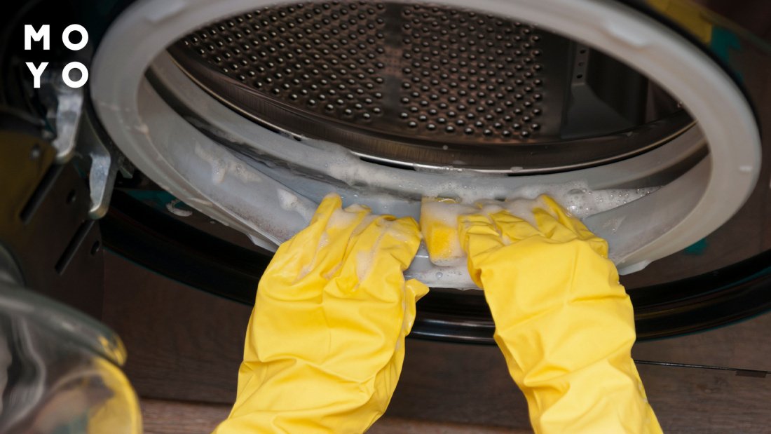 видалити бруд під гумкою в пральній машині