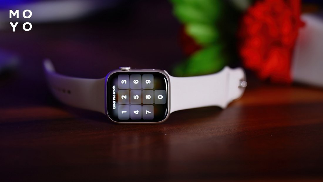 Дисплей Apple Watch 8