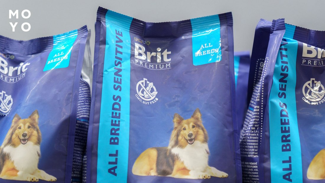 корм Brit Premium в упаковке