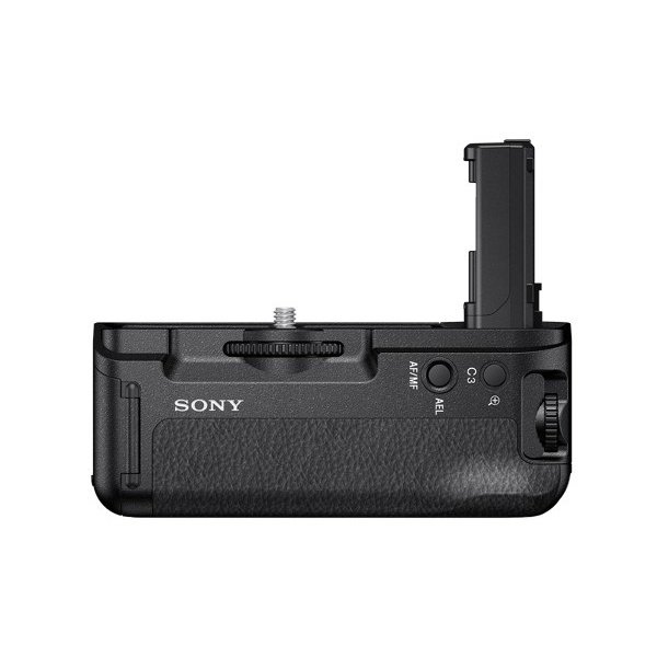 Акція на Батарейный блок Sony VG-C2EM для камер α7 II, α7R II и α7S II (VGC2EM.CE7) від MOYO
