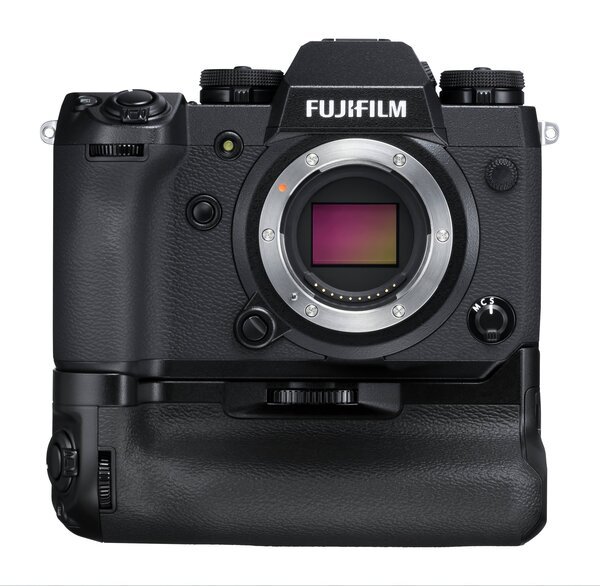Акція на Фотоаппарат FUJIFILM X-H1 body Black + батарейный блок VPB-XH1 (16568767) від MOYO