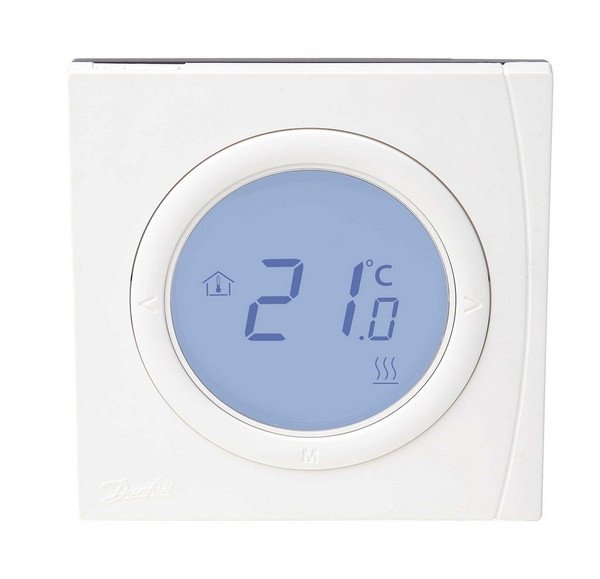 

Комнатный электронный термостат Danfoss BasicPlus2 WT-P 5-35 с дисплеем, 230V, 86 х 86мм, In-Wall, белый (088U0622)