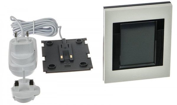 

Центральная панель Danfoss Link CC WiFi + NSU, 3.5" сенсорный экран, внешний БП (настенный монтаж) (014G0289)