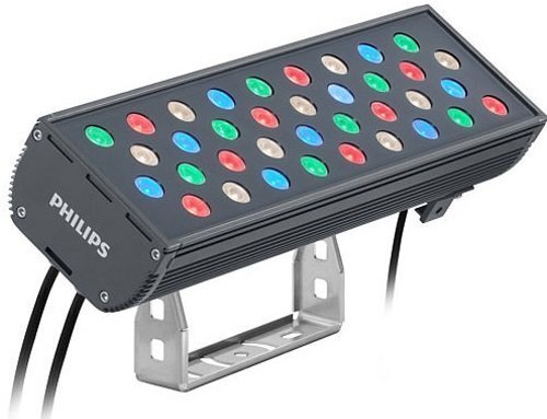 

Прожектор светодиодный Philips BVP340 36LED RGBNW 220V L45 30 DMX (911401747092)