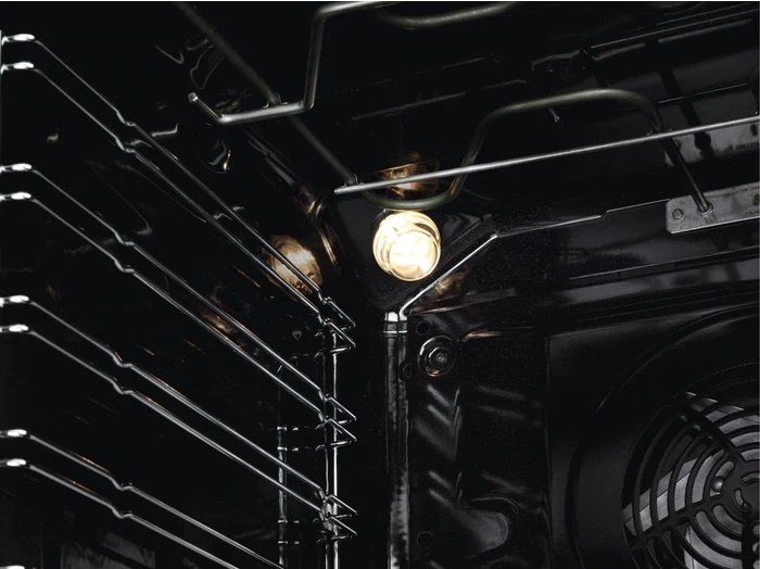 Подсветка внутренней камеры духового шкафа Zanussi OPZB4334B